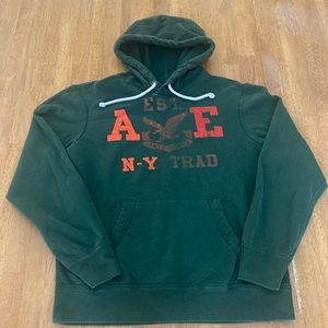 Mens American Eagle Vintage Fit Sweatshirt, Green and Orange, Size Medium